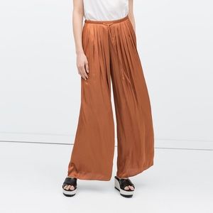 Zara pleated drawstring trouser. NWT Medium